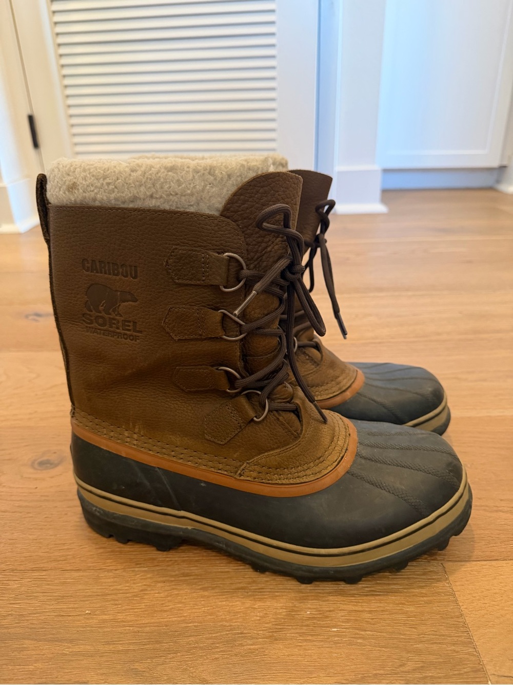 Sorel Caribou Leather Upper Winter Snow Waterproof Boots Corpcore unisex size 10